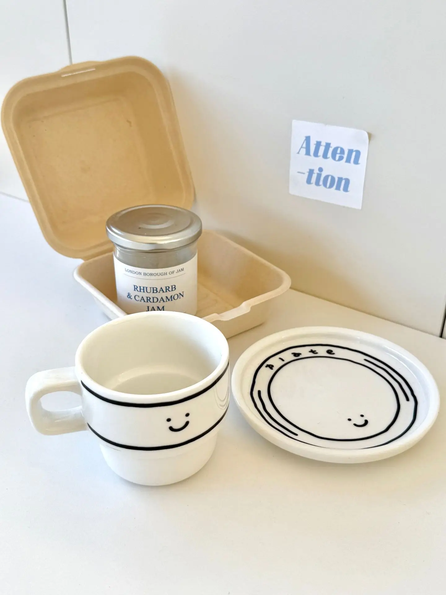 თანამედროვე დიზაინის კერამიკის ჭიქა პრინტით - Image 4