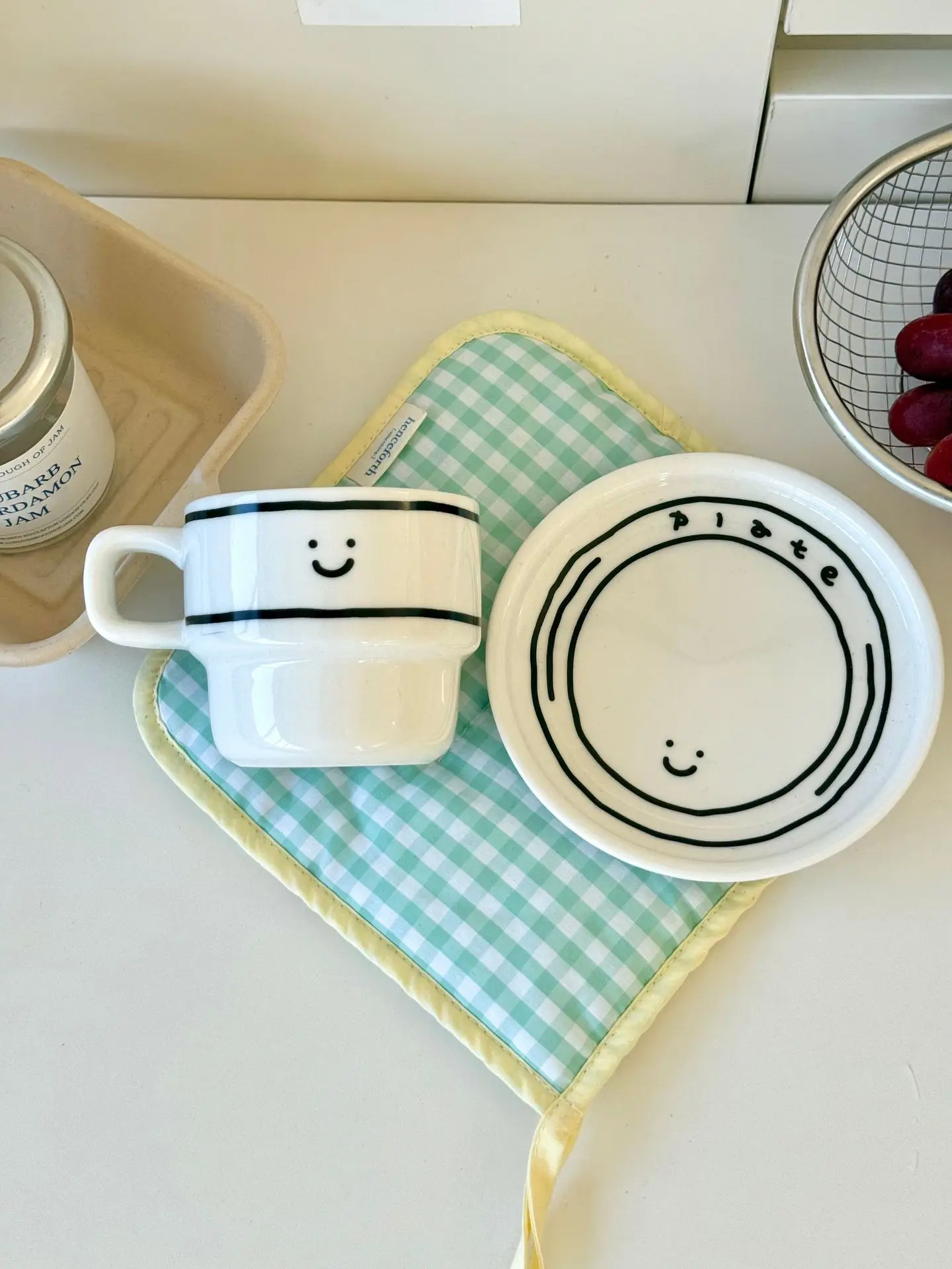 თანამედროვე დიზაინის კერამიკის ჭიქა პრინტით - Image 6